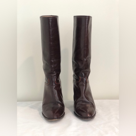 Vintage Bally Mahogany Brown Glossed Leather Heeled Boots Almond Toe 7 1/2 - Picture 2 of 10